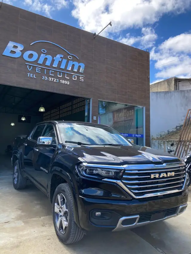Carro RAM Rampage 2024 Laramie 2.0 Turbo