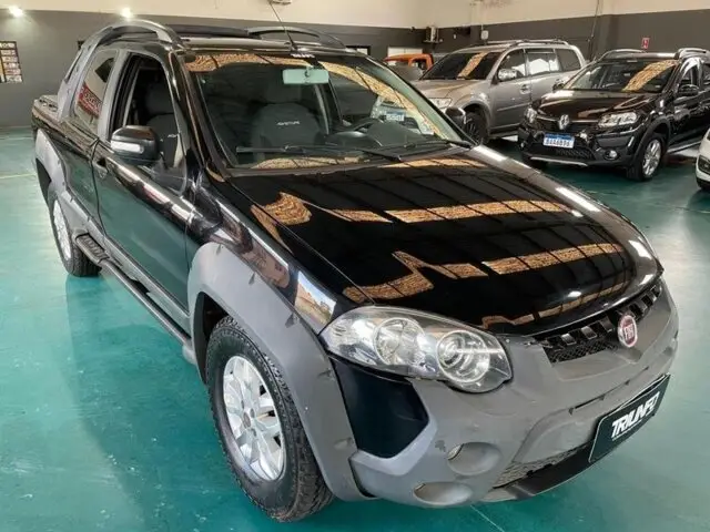 Carro Fiat Strada 2013 Adventure 1.8 16V (Flex) (Cabine Dupla)