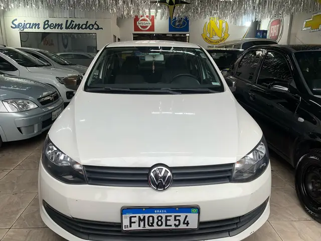 Carro Volkswagen Voyage 2014 1.6 VHT Highline (Flex)