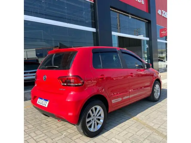 Carro Volkswagen Fox 2018 1.6 MSI Connect I-Motion (Flex)