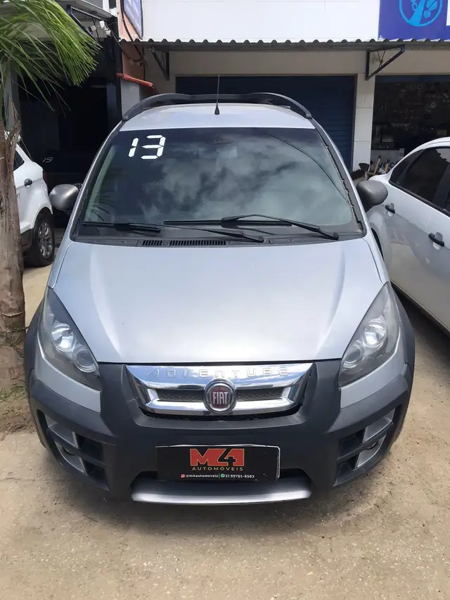 Carro Fiat Idea 2013 Adventure 1.8 16V Dualogic (Flex)