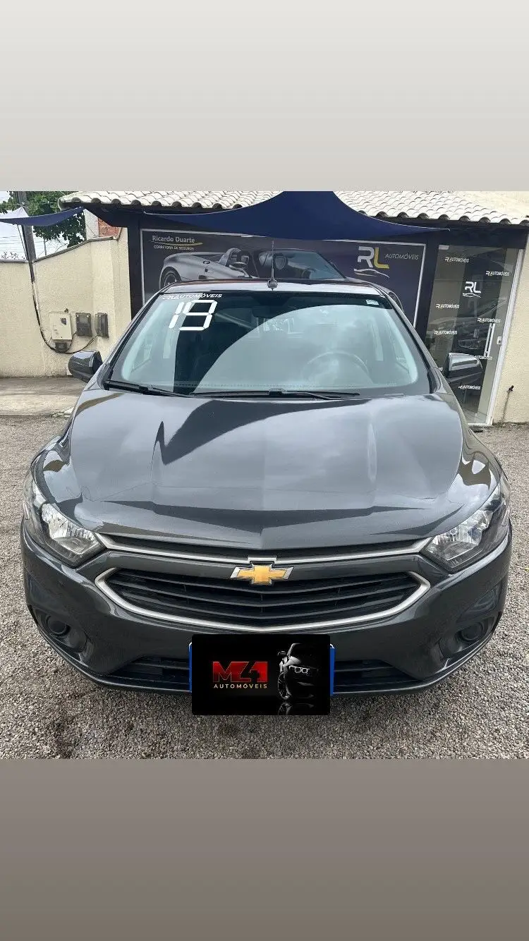 Chevrolet Onix 1.0 LT SPE/4