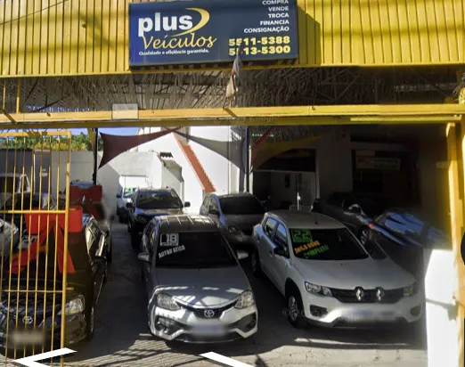Fachada da loja PLUS VEÍCULOS - São Paulo - SP