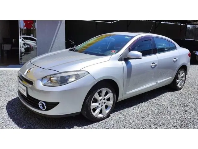 Carro Renault Fluence 2013 2.0 16V Privilege (Aut) (Flex)