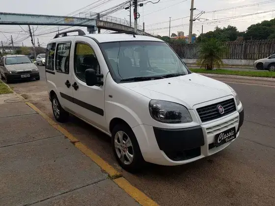 Fiat Doblò Essence 1.8 16V (Flex)