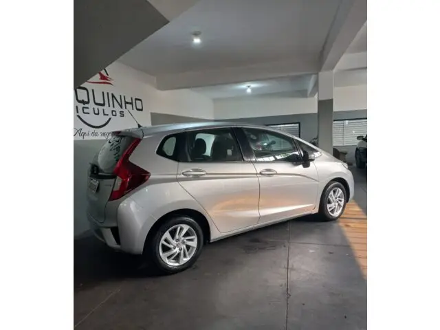 Carro Honda Fit 2015 1.5 16v LX (Flex)