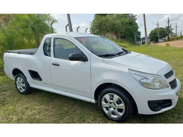 Carro Chevrolet Montana 2018 LS 1.4 (Flex)