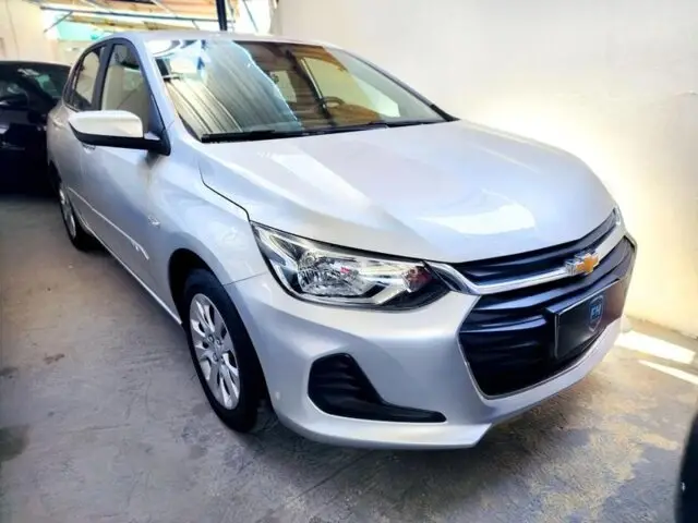 Chevrolet Onix Plus 1.0 LT II (Flex)