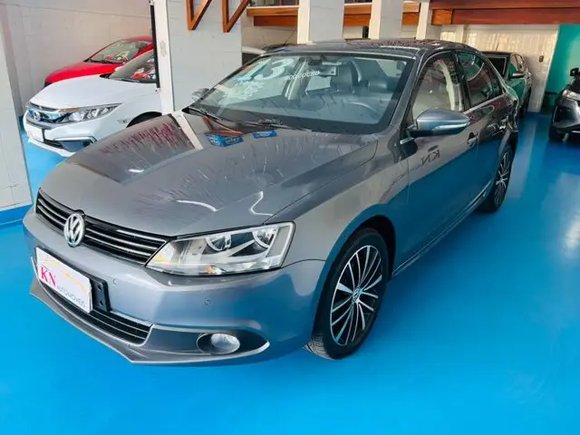 Carro Volkswagen Jetta 2013 2.0 TSI Highline DSG