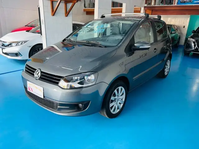 Carro Volkswagen Fox 2013 1.0 VHT (Flex) 4p
