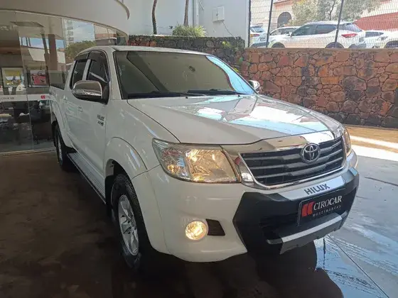 Toyota Hilux Cabine Dupla Hilux 2.7 SRV CD 4x4 (Flex) (Aut)