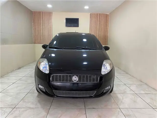 Carro Fiat Punto 2010 HLX 1.8 (Flex)