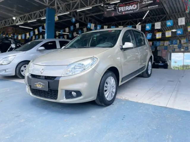 Carro Renault Sandero 2013 Privilège 1.6 8V Hi-Torque (flex)