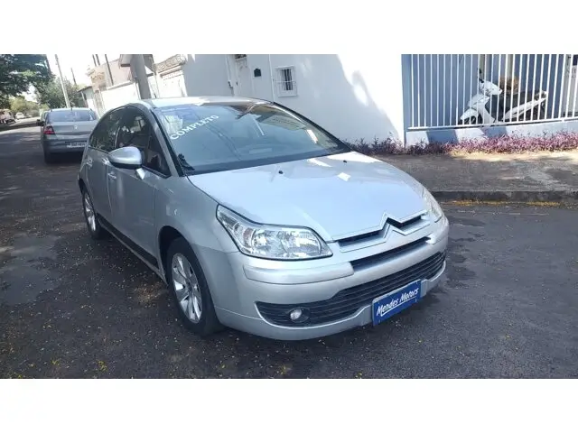 Carro Citroën C4 2012 Exclusive Sport Solaris 2.0 16V (Flex)