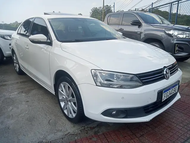 Carro Volkswagen Jetta 2013 2.0 Comfortline (Flex)