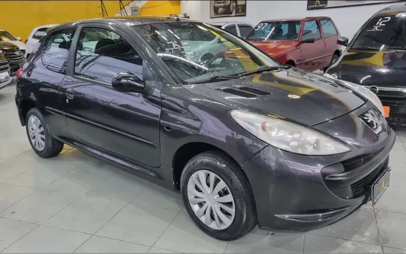 Peugeot 207 Hatch X-Line 1.4 8V (flex) (2 p.)