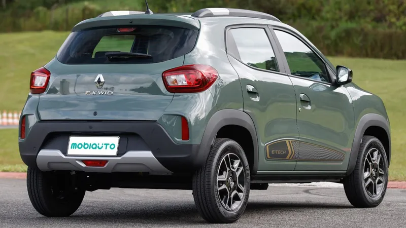 Renault Kwid E-Tech terá substituto com direito a irmão gêmeo da Nissan