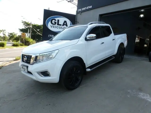 Carro Nissan Frontier 2017 2.3 TD CD LE 4x4 (Aut)