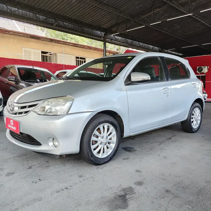 Toyota Etios XLS 1.5 (Flex)