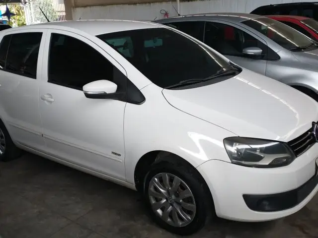Carro Volkswagen Fox 2012 1.0 VHT (Flex) 4p