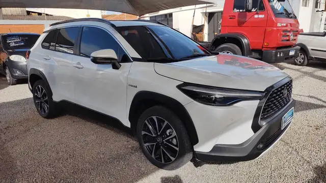 Carro Toyota Corolla Cross 2023 XRX Hybrid 1.8 (flex) (Aut)
