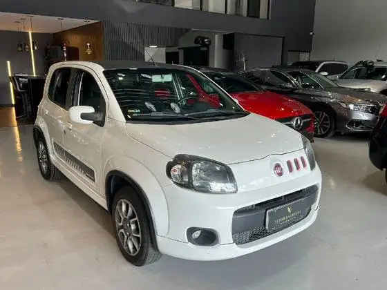 Carro Fiat Uno 2014 Sporting 1.4 8V (Flex) 4p