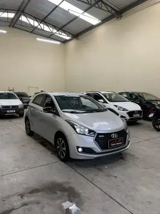 Carro Hyundai HB20 2017 1.6 R Spec (Flex)