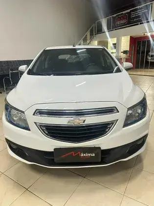 Carro Chevrolet Onix 2015 1.4 LTZ SPE/4 (Aut)