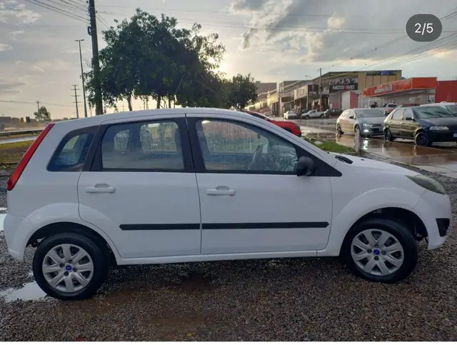 Carro Ford Fiesta Hatch 2014 SE Plus 1.6 RoCam (Flex)