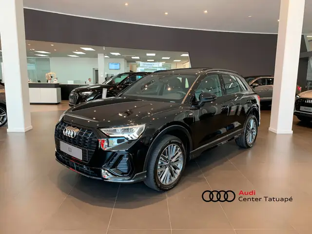 Carro Audi Q3 2023 Performance Black 2.0