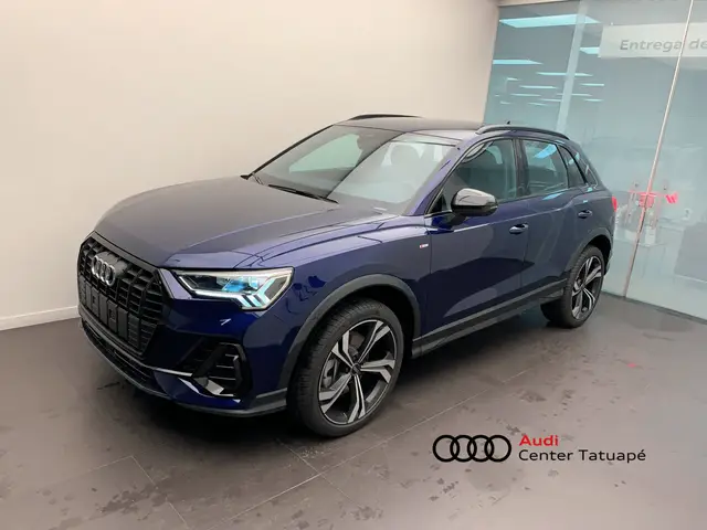 Carro Audi Q3 2023 Performance Black 2.0