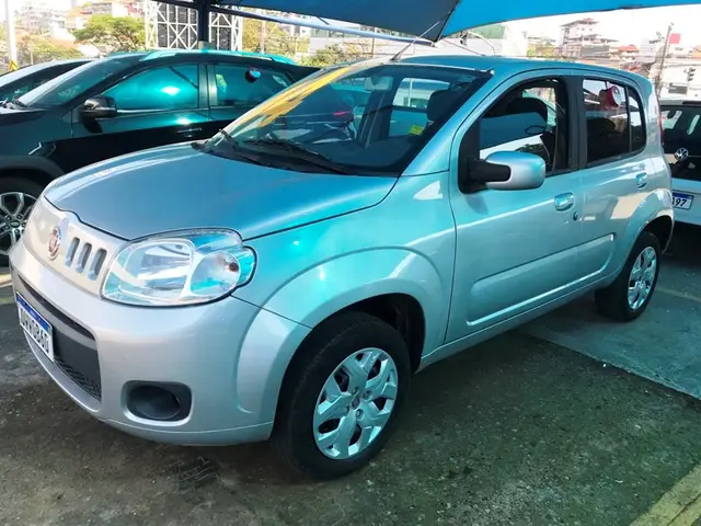 Carro Fiat Uno 2014 Vivace 1.0 8V (Flex) 4p