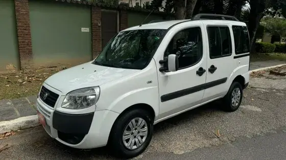 Fiat Doblò Essence 1.8 7L (Flex)