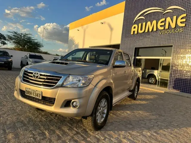 Carro Toyota Hilux Cabine Dupla 2015 Hilux 3.0 TDI 4x4 CD SRV (Diesel)