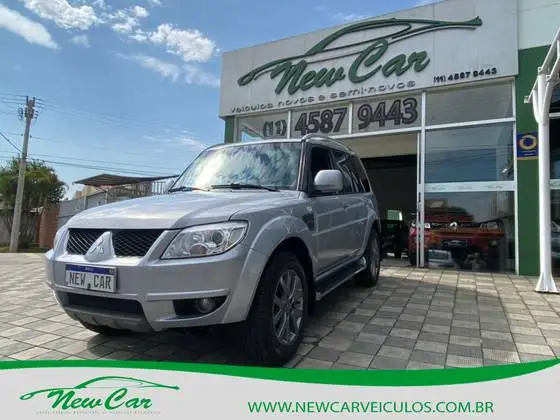 Carro Mitsubishi Pajero TR4 2013 2.0 16V 4x2 (Flex) (Aut)