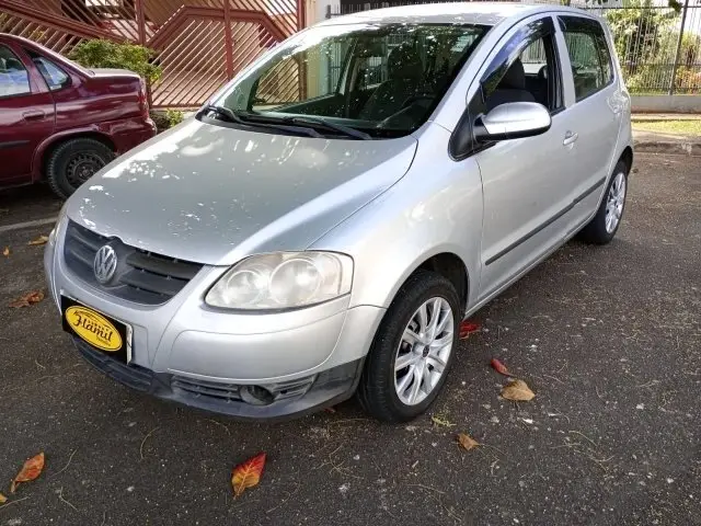 Carro Volkswagen Fox 2010 1.0 8V (Flex) 4p
