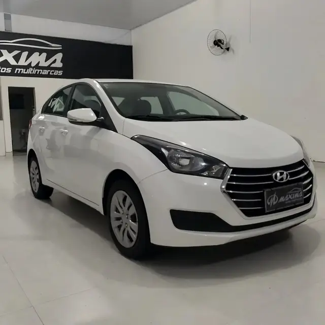 Carro Hyundai HB20S 2016 1.6 Comfort Plus (Flex)