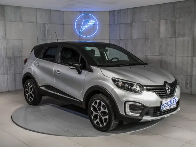 Carro Renault Captur 2020 Life 1.6 CVT (Flex) (PCD)