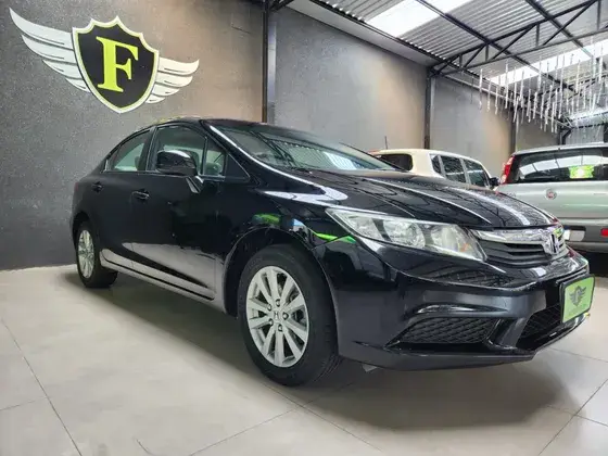 Carro Honda Civic 2016 LXS 1.8 i-VTEC (Aut) (Flex)