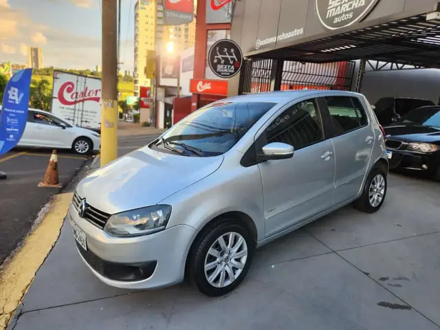 Carro Volkswagen Fox 2013 1.6 VHT (Flex)
