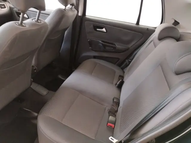 Carro Volkswagen Fox 2012 1.0 VHT (Flex) 4p