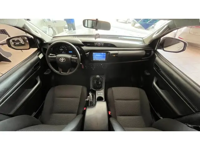 Carro Toyota Hilux Cabine Dupla 2017 Hilux 2.8 TDI STD CD 4x4