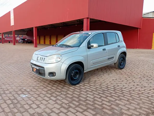 Carro Fiat Uno 2012 Vivace 1.0 8V (Flex) 4p