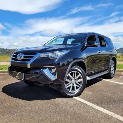 Carro Toyota SW4 2018 2.8 TDI SRX Diamond 7L 4x4 (Aut)