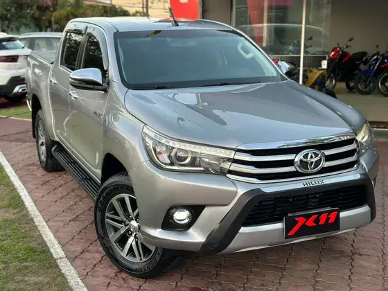 Carro Toyota Hilux Cabine Dupla 2018 Hilux 2.8 TDI SRX CD 4x4 (Aut)