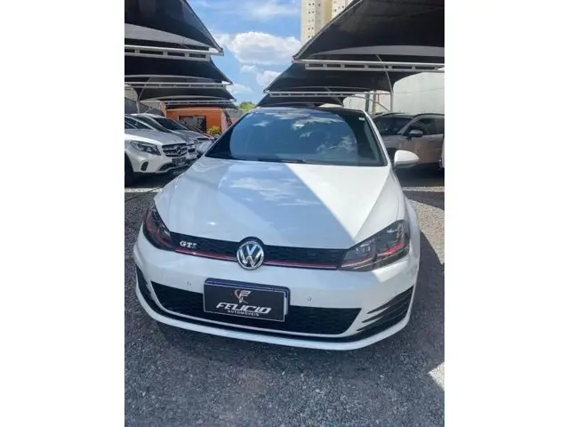 Volkswagen Golf GTI 2.0 TSi DSG
