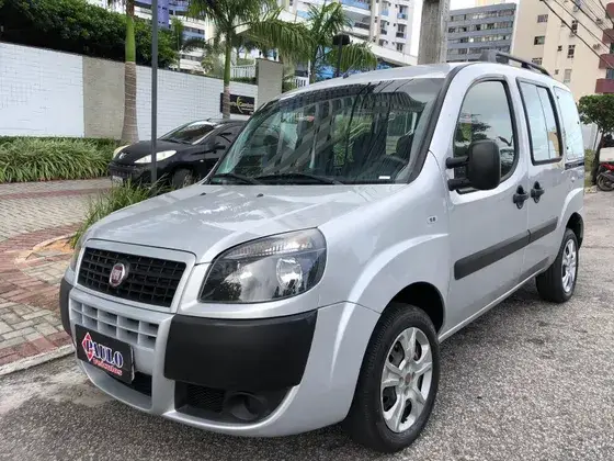 Fiat Doblò Essence 1.8 16V (Flex)