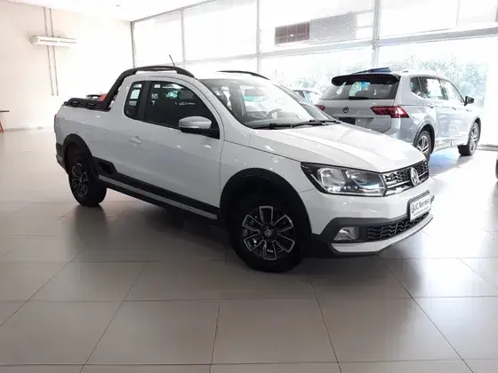 Carro Volkswagen Saveiro 2017 Cross 1.6 16v MSI CE (Flex)