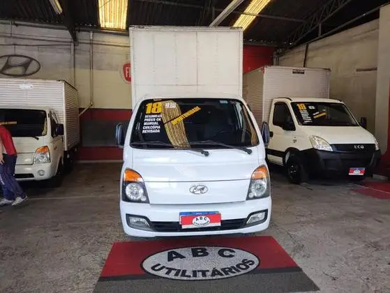 Carro Hyundai HR 2018 2.5 CRDi Longo sem Caçamba