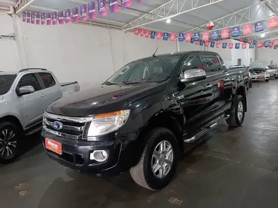 Carro Ford Ranger Cabine Dupla 2014 Ranger 3.2 XLT CD 4x4 (Aut)